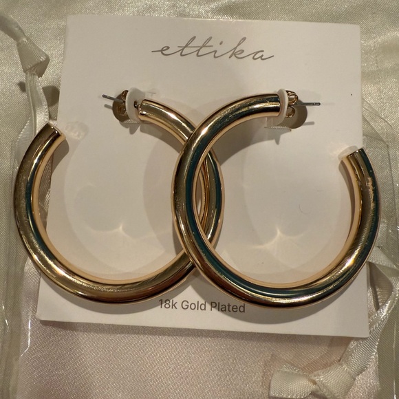 Ettika - Large Thick Classic Hoop Earrings - Picture 5 of 5